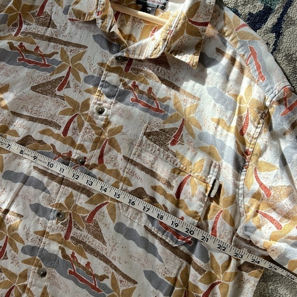 Woolrich Men’s Premium Hawaiian Short Sleeve Button Down Shirt - XL - Picture 6 of 7